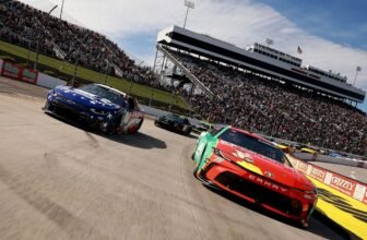 Denny Hamlin falls short of perfect race, but scor...