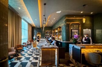 The airport lounge battle heats up in Charlotte