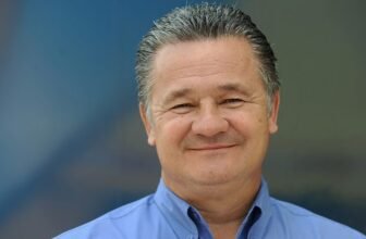 NASCAR official explains overtime decisions at Kan...