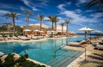 Inside the Park Hyatt Cabo Del Sol, the brand̵...