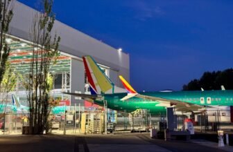 How you can book a hotel room with an airplane fac...
