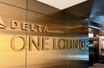 Delta will open an outpost of its poshest lounge i...