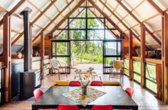 Earn airline miles on Airbnb and Vrbo stays